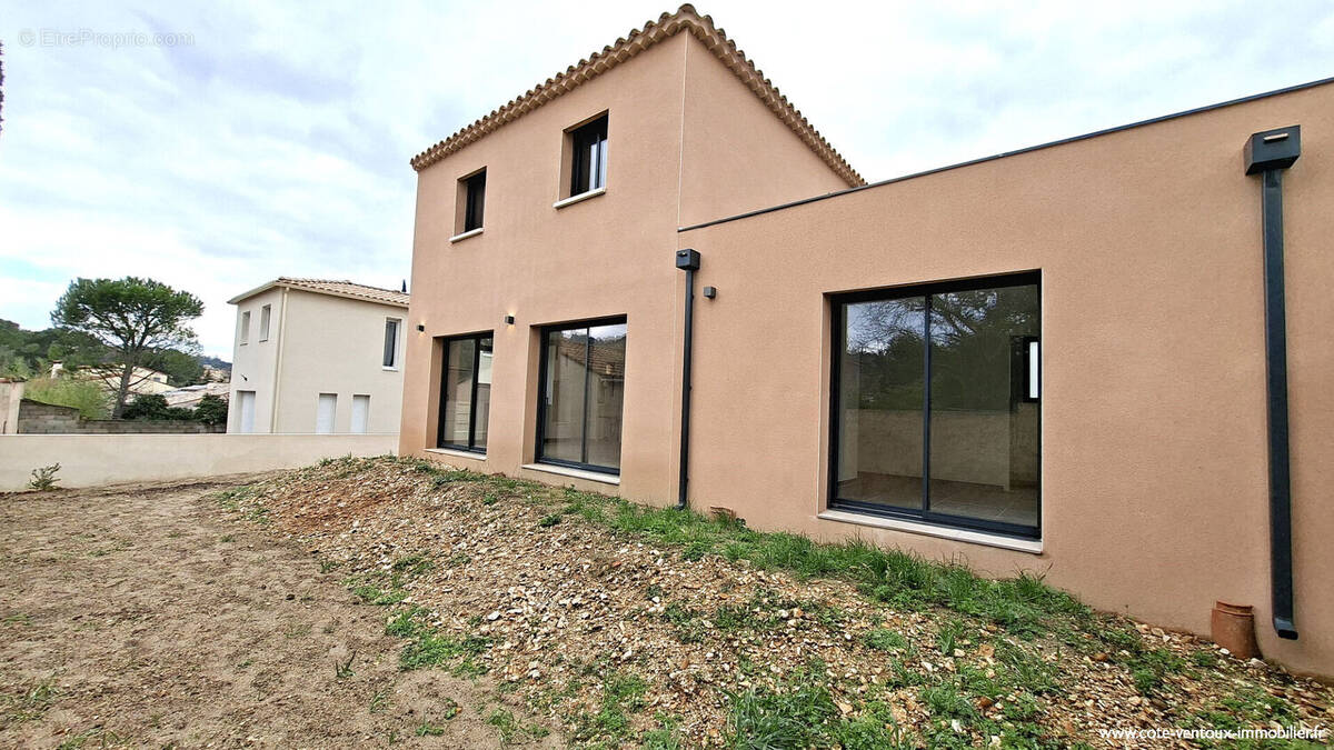 Maison à VILLENEUVE-LES-AVIGNON