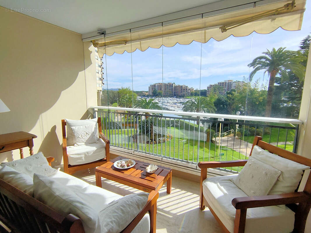 Appartement à MANDELIEU-LA-NAPOULE