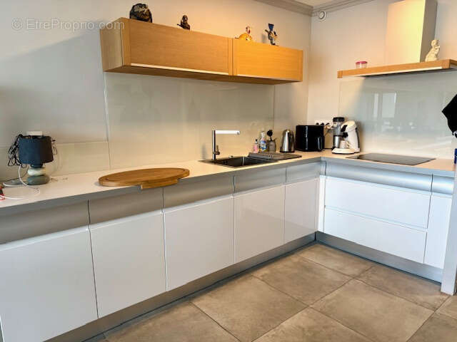 Appartement à MAUGUIO