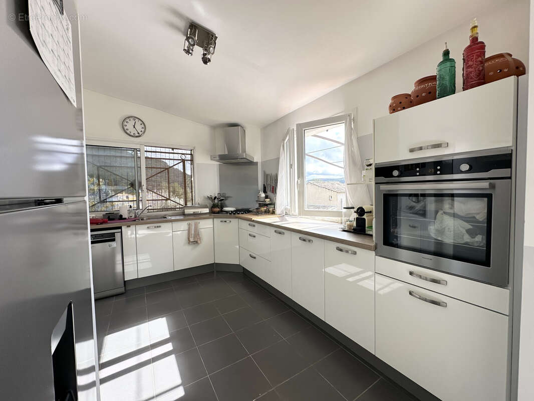 Maison à CUGES-LES-PINS