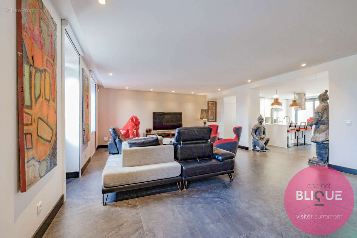 Maison à LAY-SAINT-CHRISTOPHE