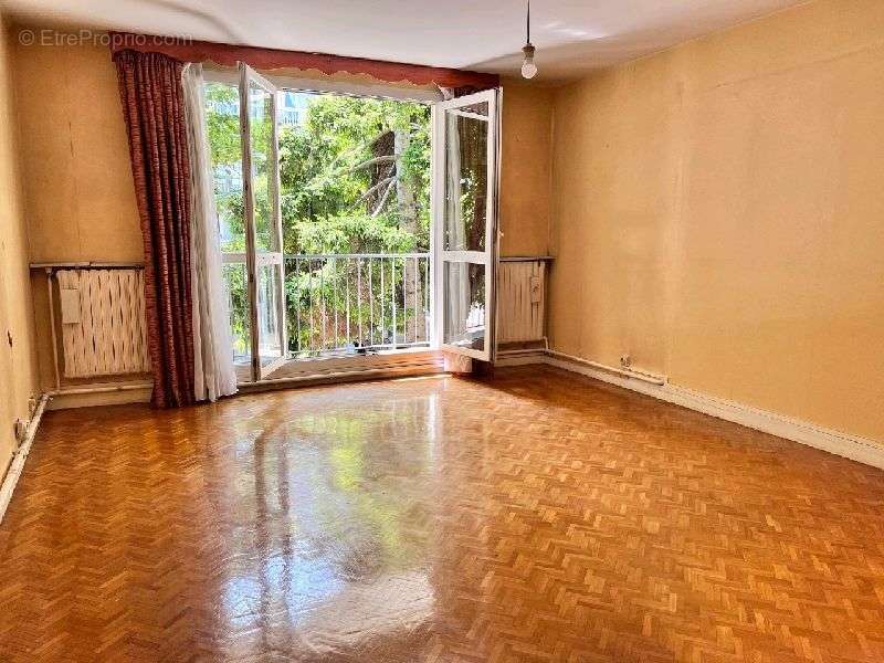 Appartement à LE PRE-SAINT-GERVAIS