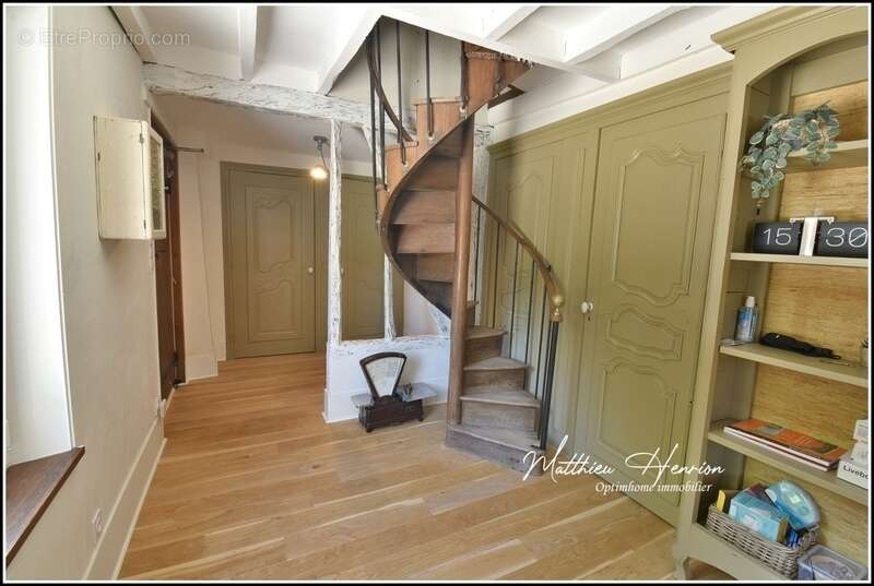 Maison à SYLVAINS-LES-MOULINS