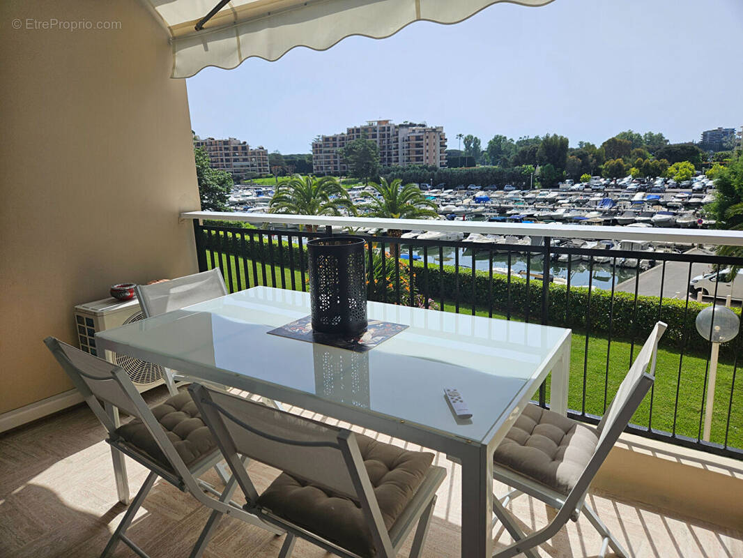 Appartement à MANDELIEU-LA-NAPOULE