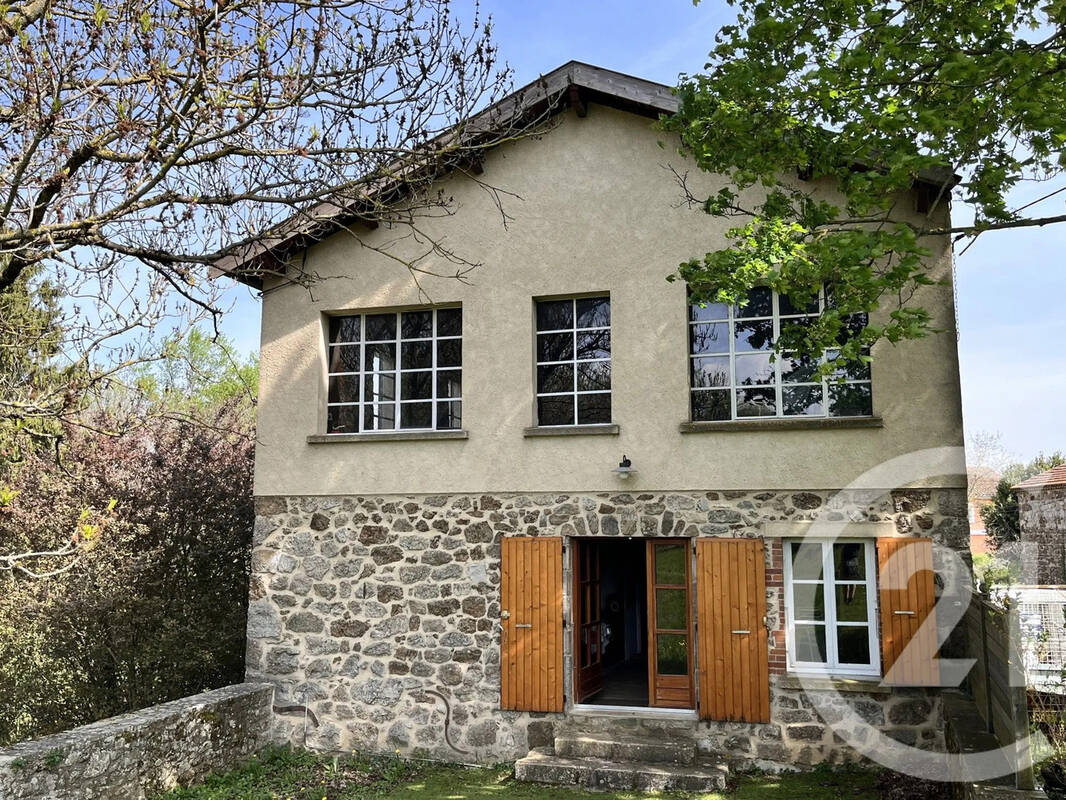Maison à SAINT-JEURE-D'AY