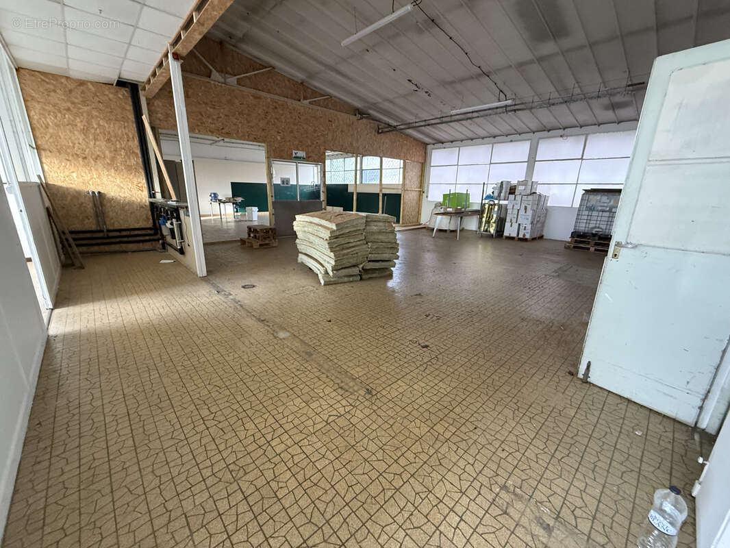 Commerce à LE VERNET