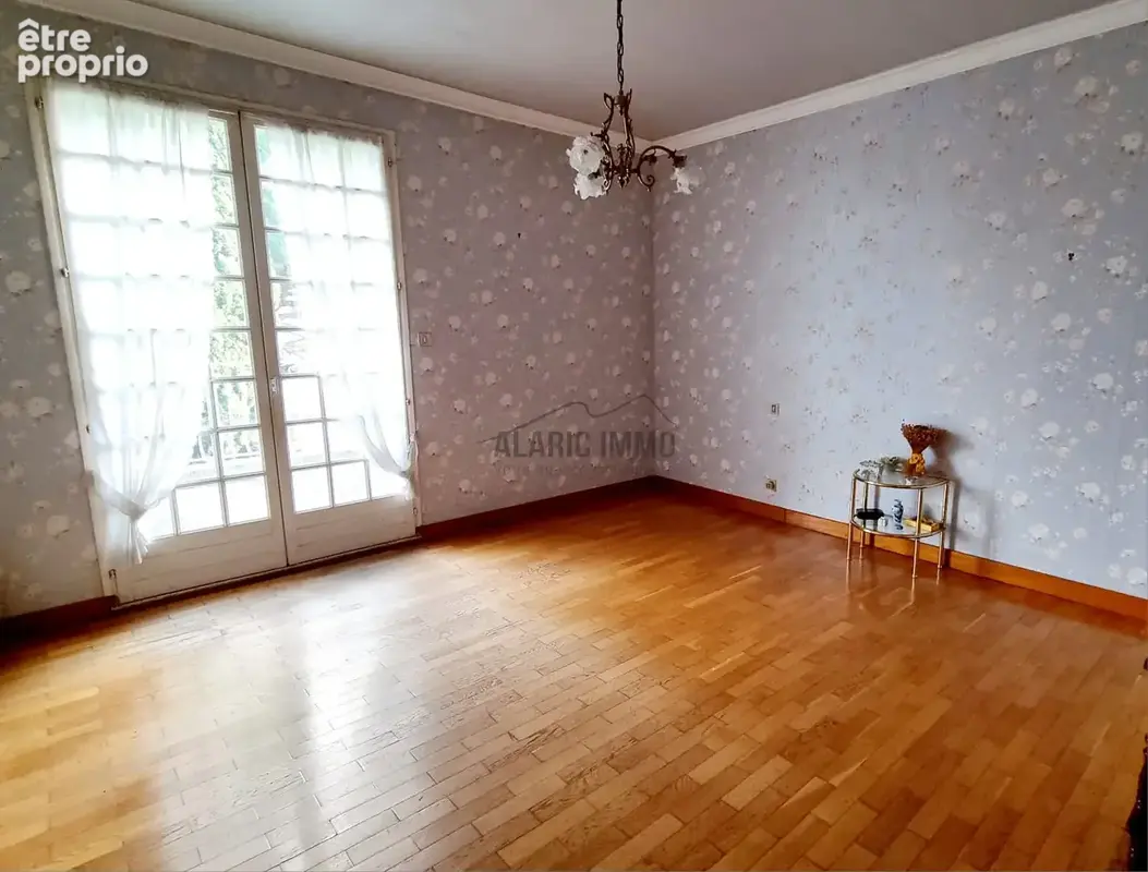 Maison et garages - photo 10