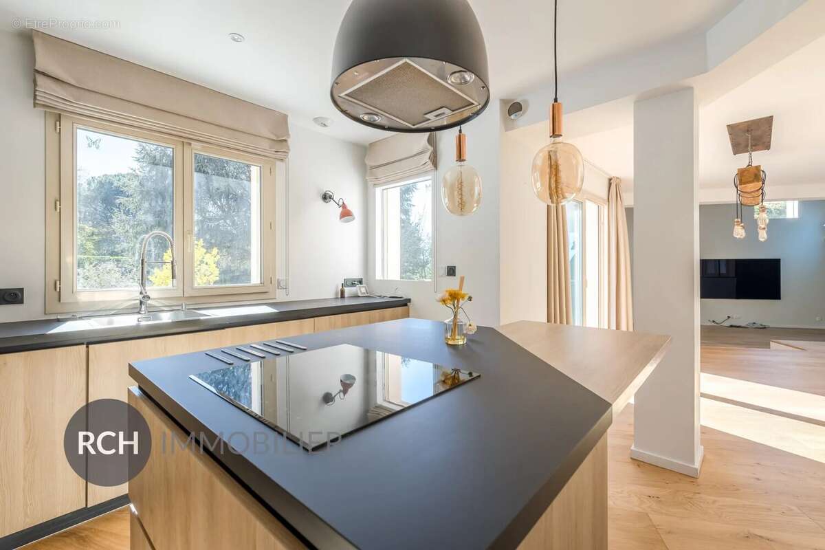 Maison à MONTFORT-L'AMAURY