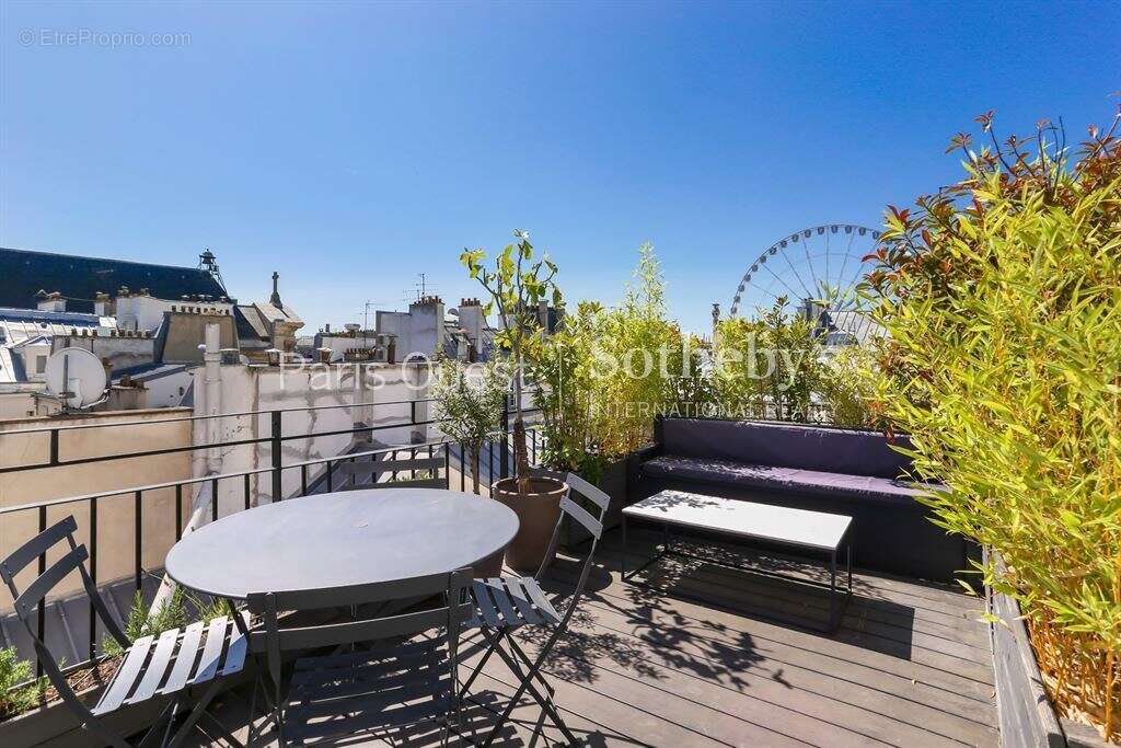 Appartement à PARIS-1E