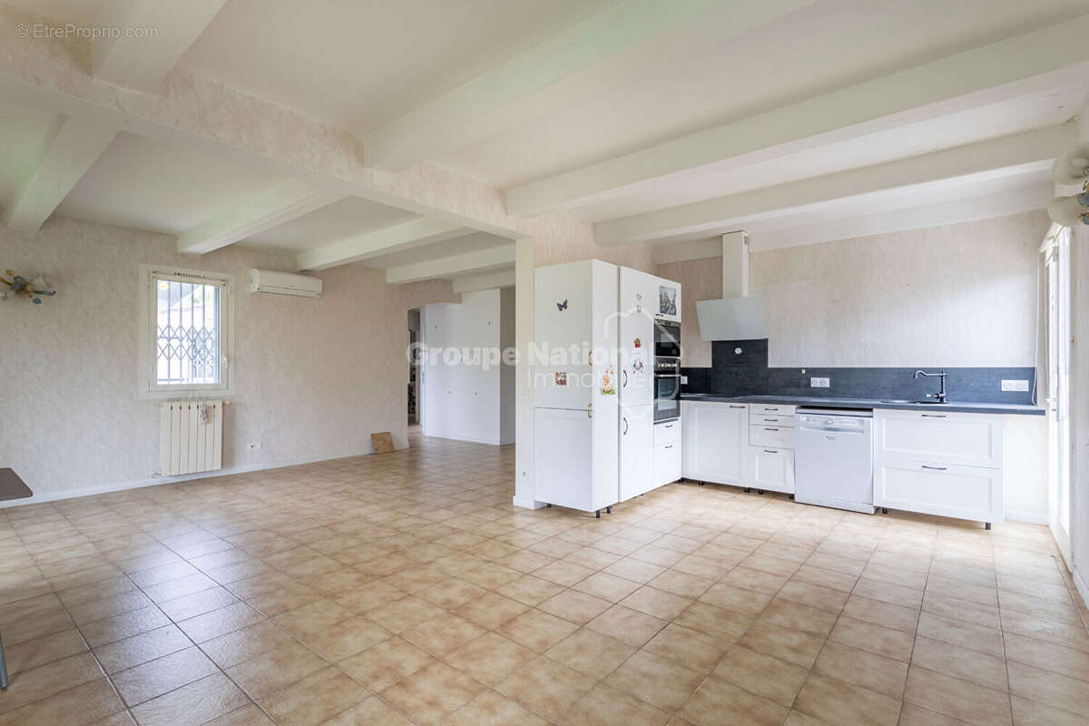 Villa Type 5 avec vue mer, piscine et garage - photo 8
