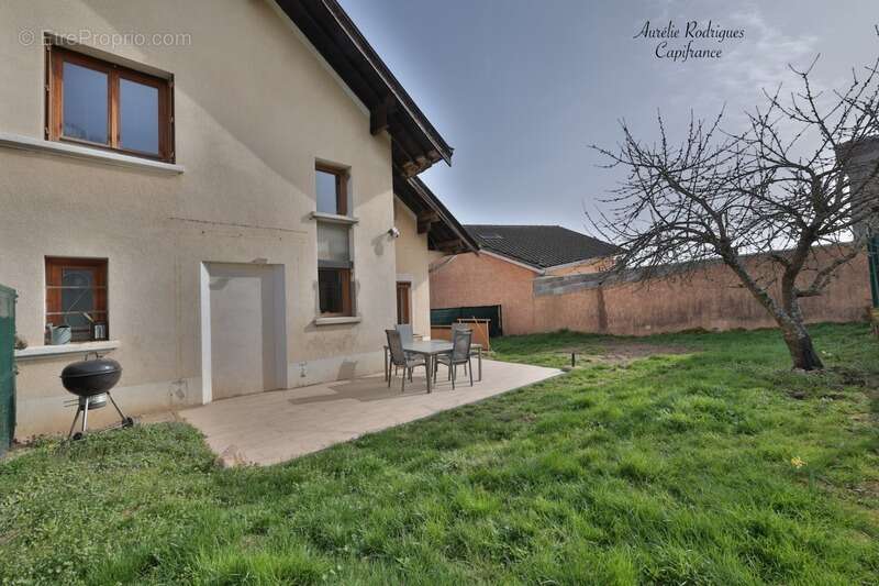 Maison à BEAUJEU