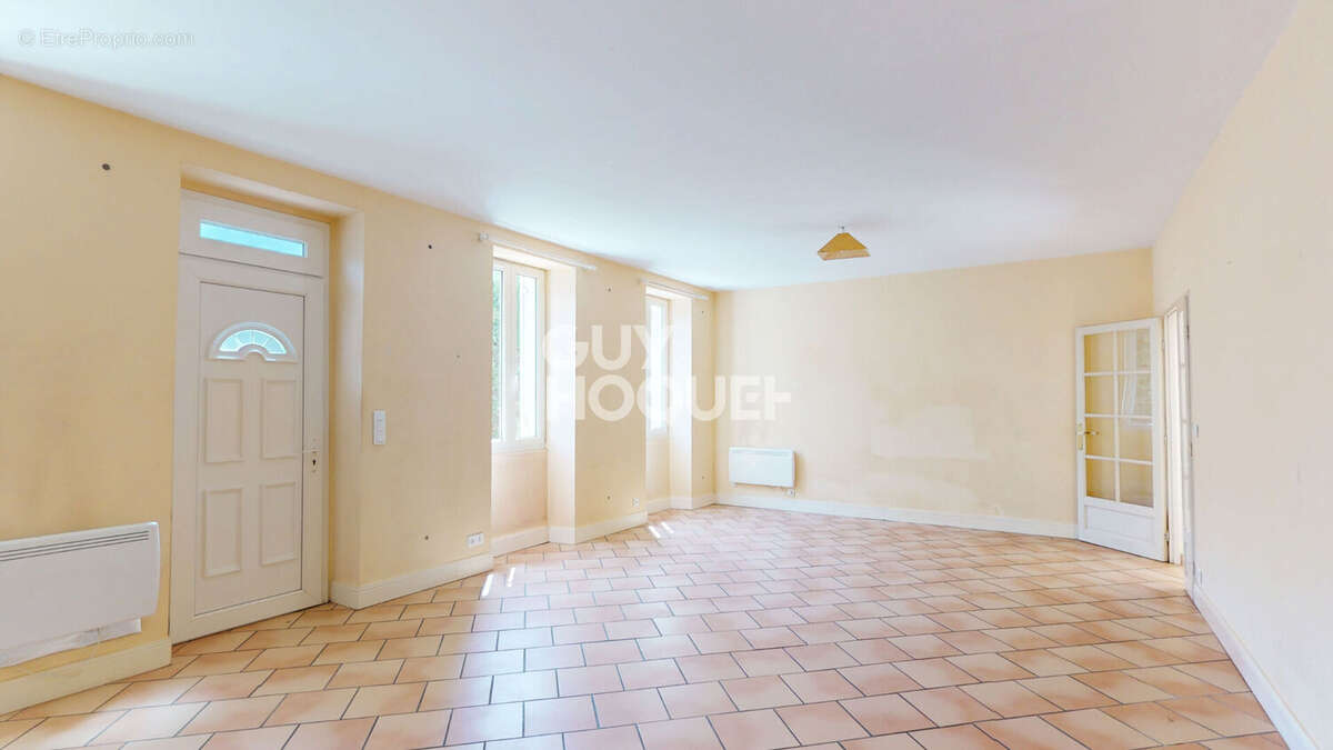 Maison à PORTETS