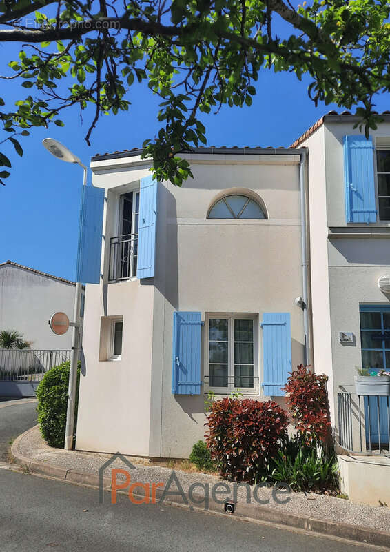 Maison à VAUX-SUR-MER