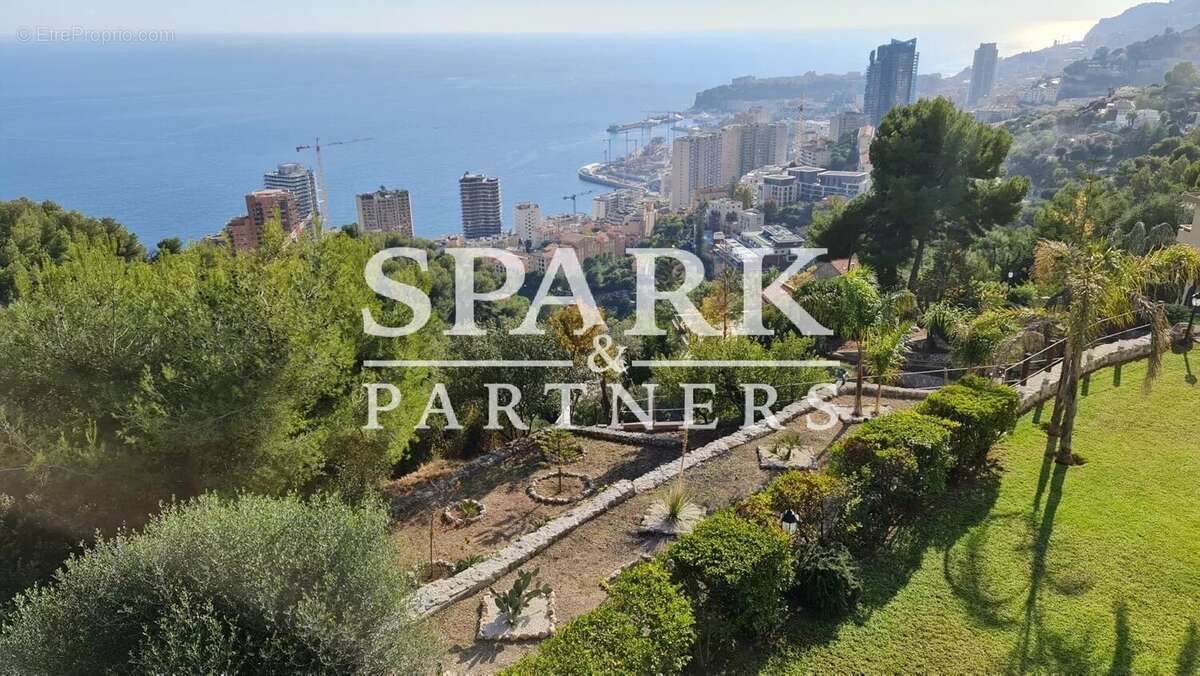 Maison à ROQUEBRUNE-CAP-MARTIN