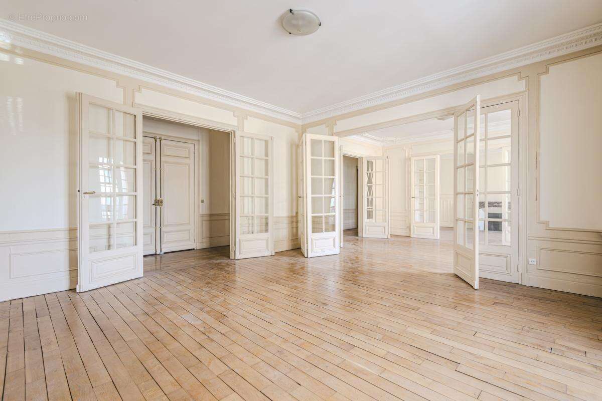 Appartement - 197 m² - Reims (51) - photo 5