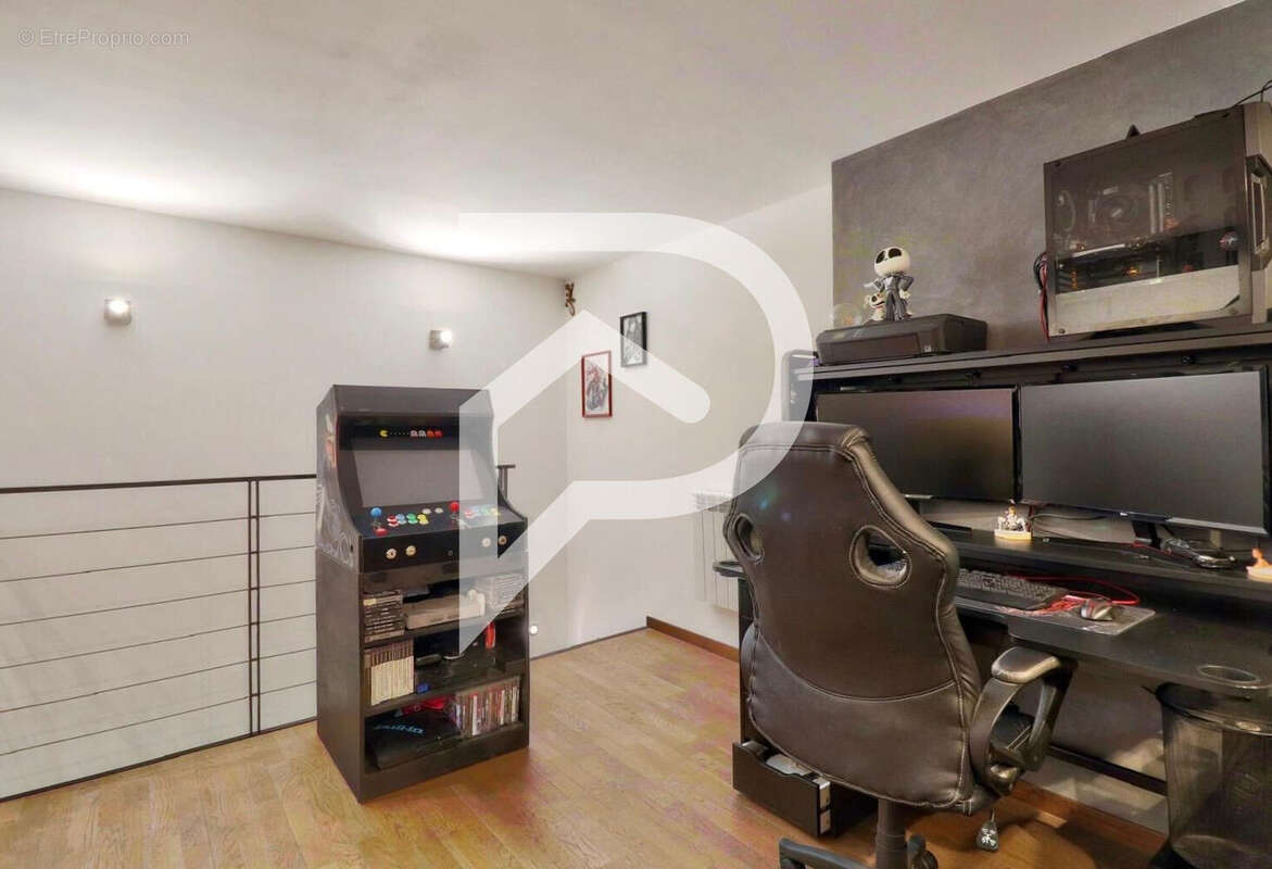 Maison à VINON-SUR-VERDON