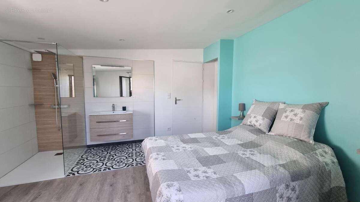 Maison 115 m² à Vaire  - photo 4