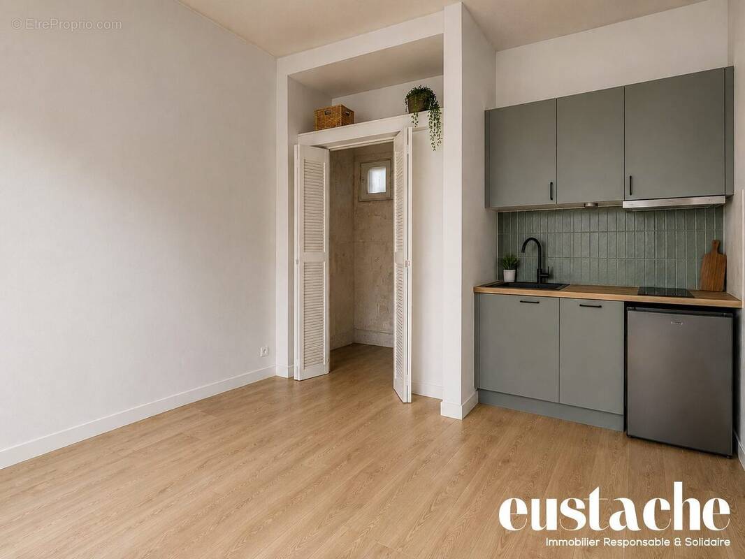 Appartement à PARIS-18E