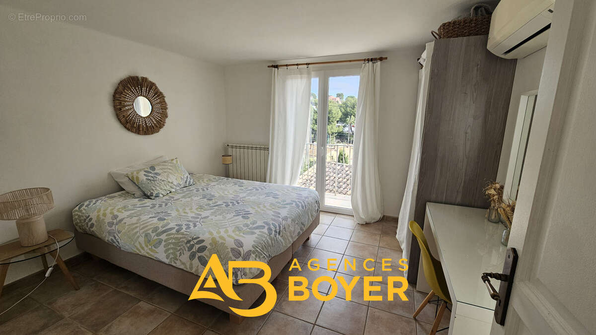 Maison de charme,centre-ville,4 chambres,studio indépendant, climatisation,commerces proches. - photo 12