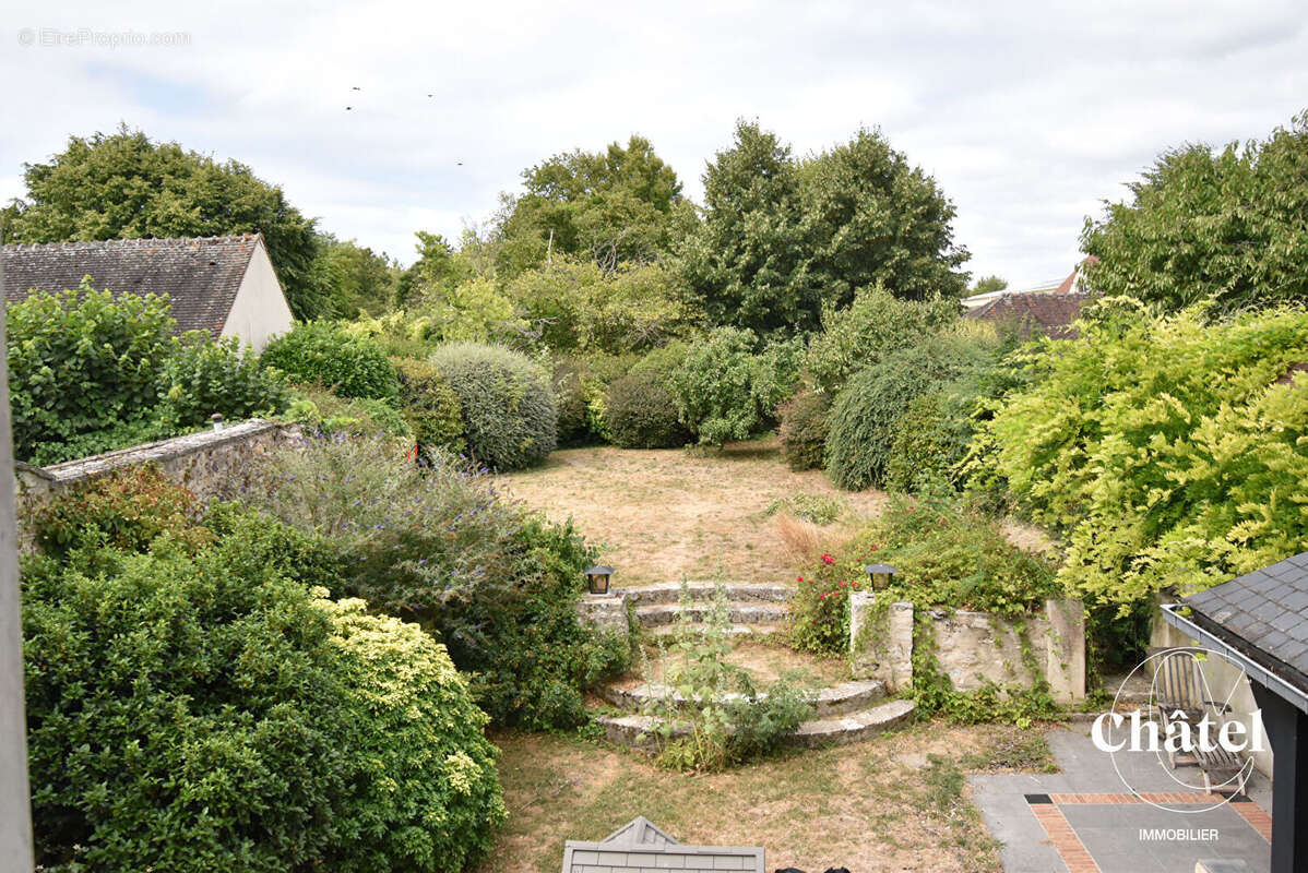 Maison de ville - 3ch - Jardin - Double garage - Cave - photo 2