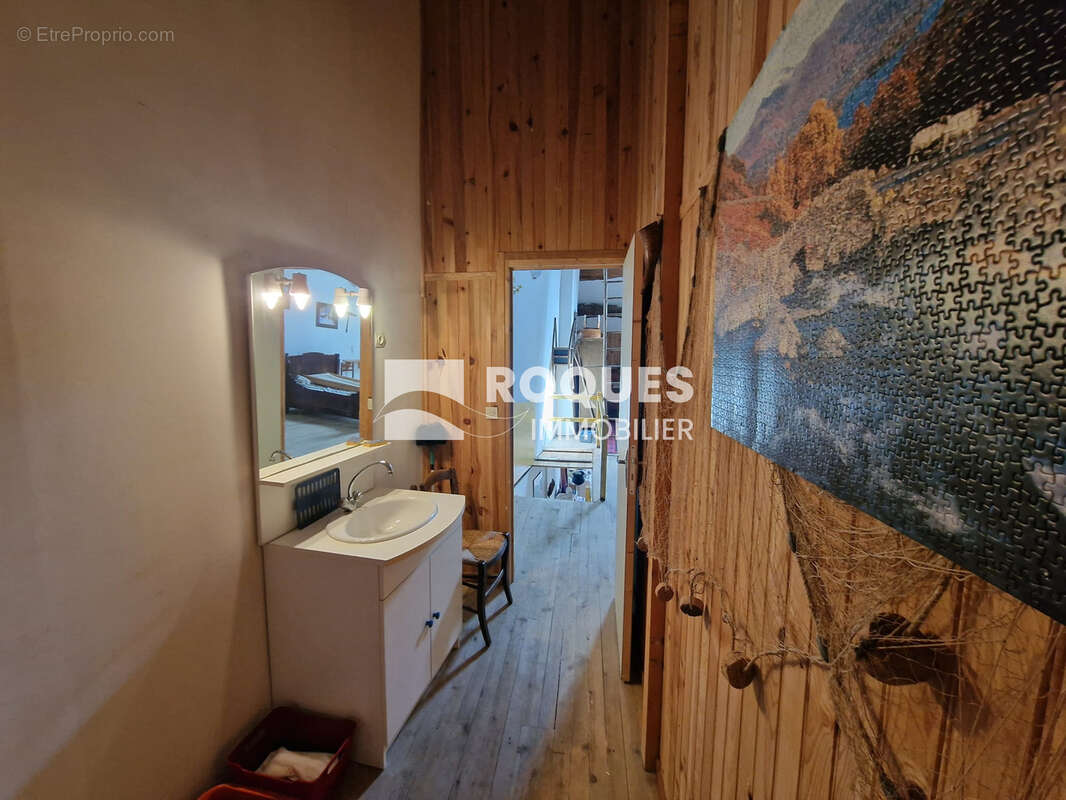 A vendre maison de village 110 m2 murat sur vebre - photo 17