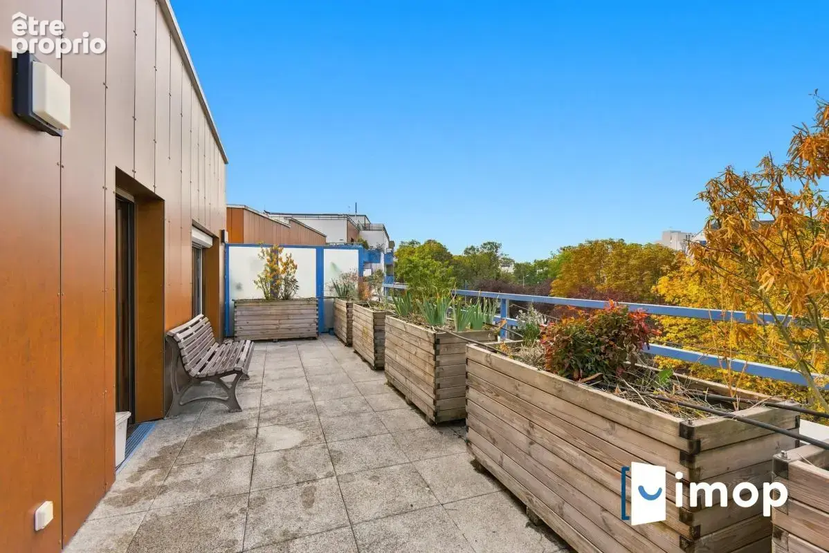 À 5 min du métro Basilique, superbe duplex T4 de 85m² avec terrasse arborée de 26m² - photo 2