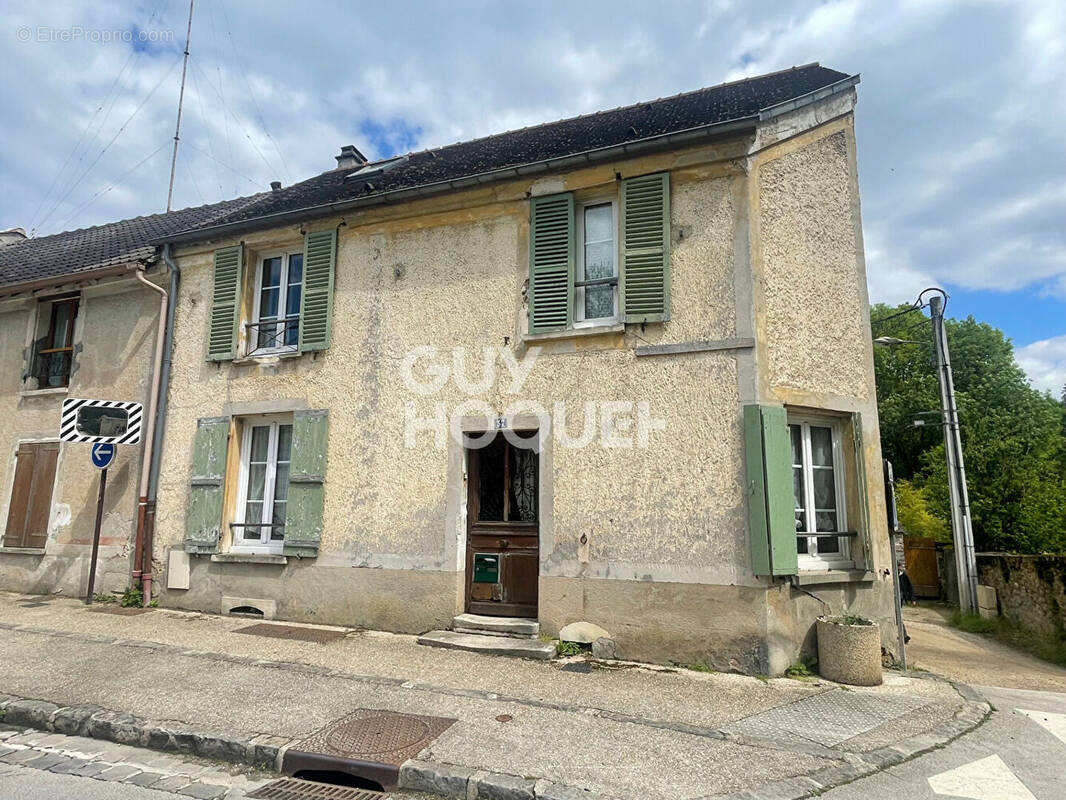 Maison à ETIOLLES