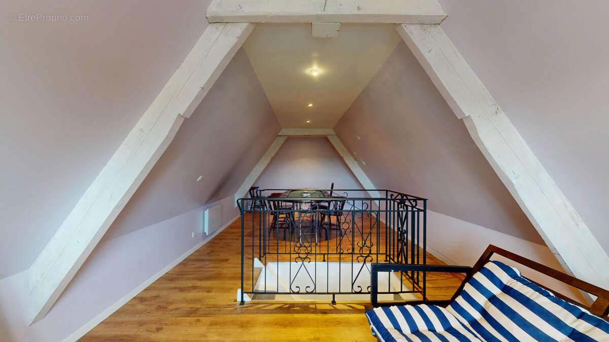 Maison à POMMERIEUX