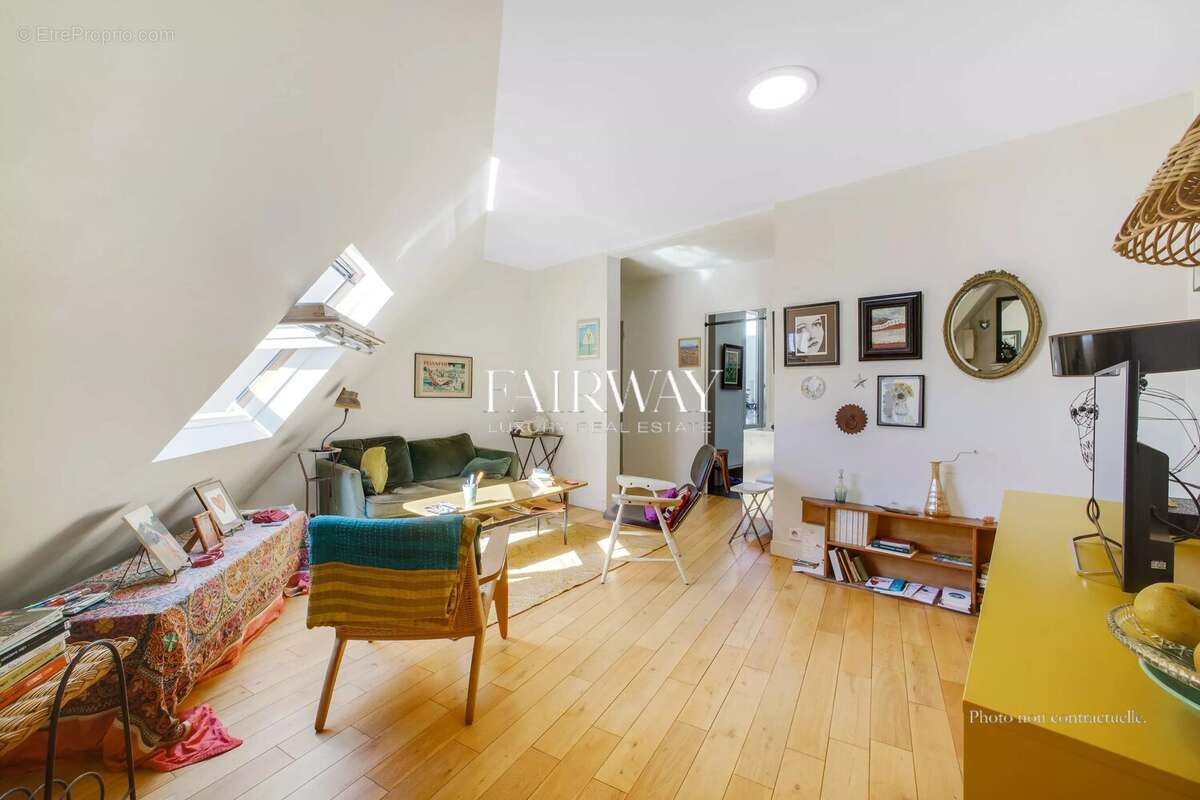 Appartement à PARIS-18E