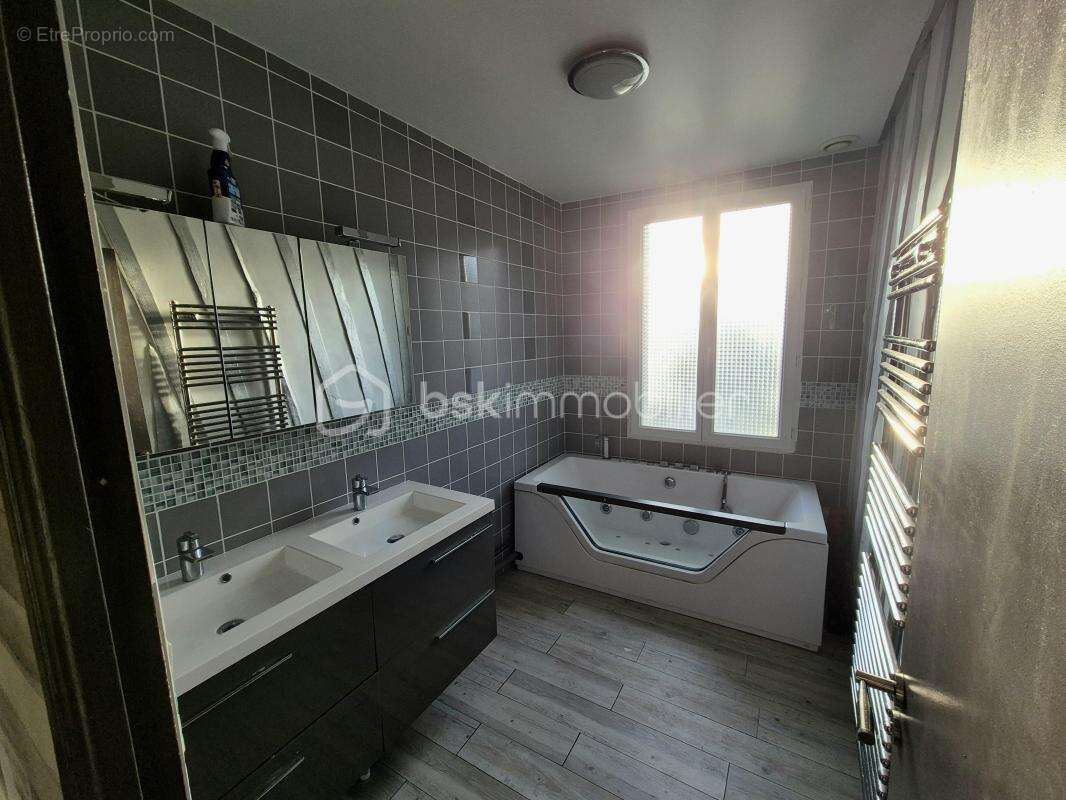 Appartement à AUMALE