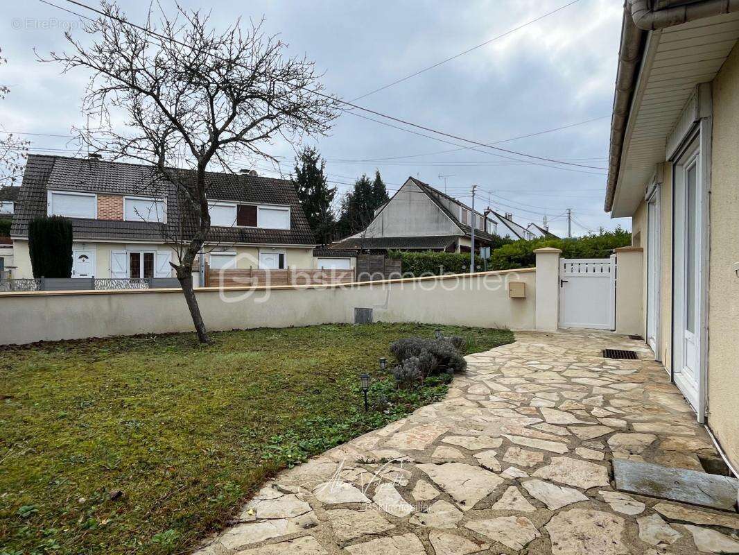 Maison à SAINT-GERMAIN-SUR-MORIN