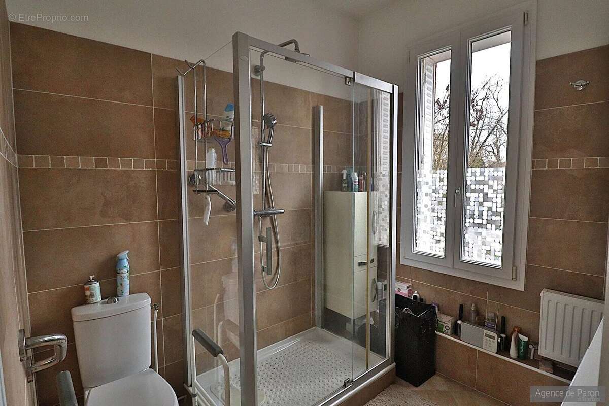 Maison à VERRIERES-LE-BUISSON