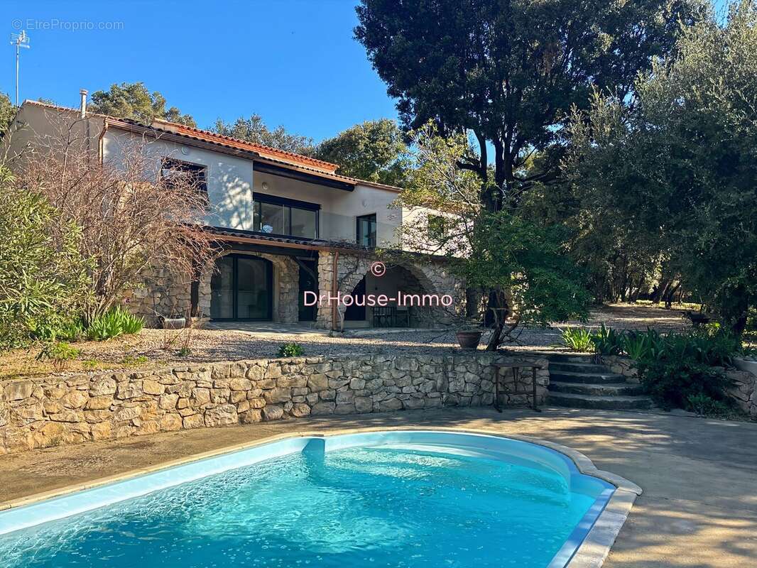 Maison à SAINT-MATHIEU-DE-TREVIERS