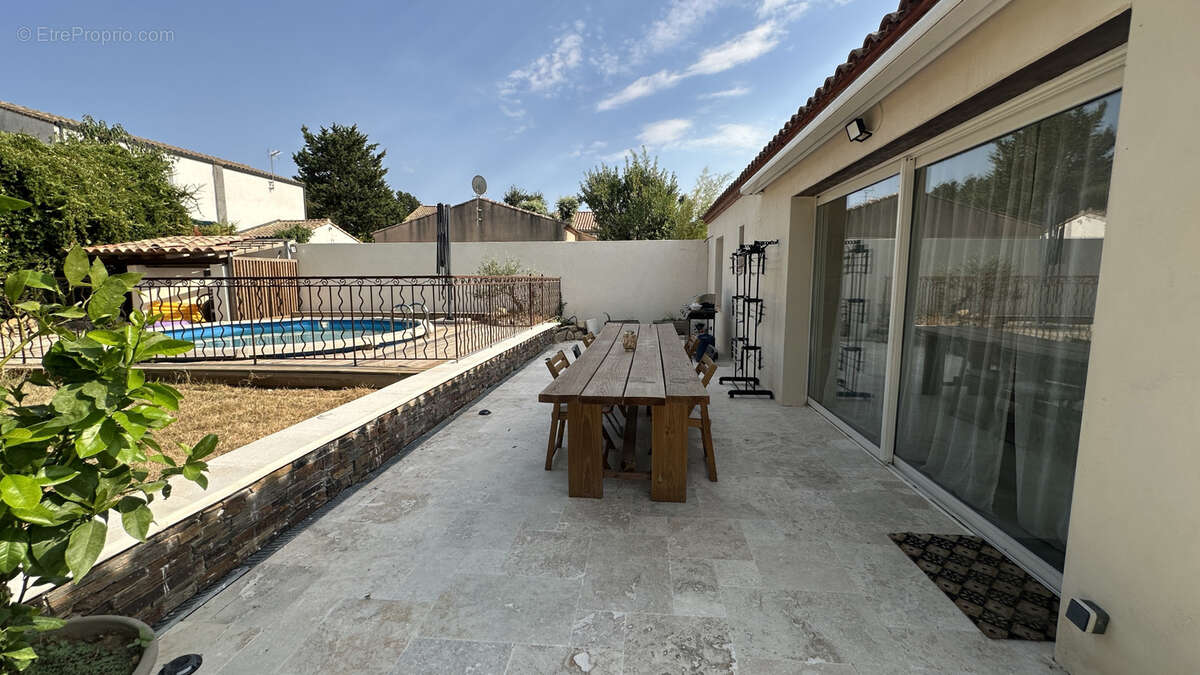 Villa F4 de 105m2 hab, garage, sur 518m2 de terrain à Saturargues - photo 3