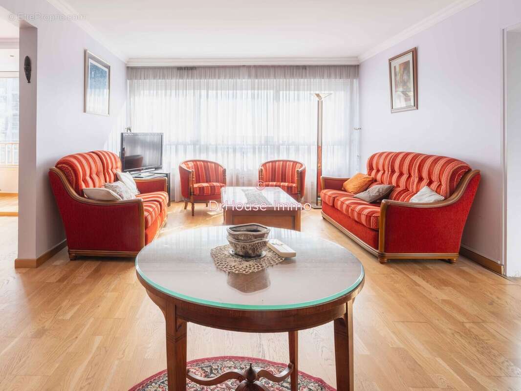 Appartement à SAINT-GRATIEN