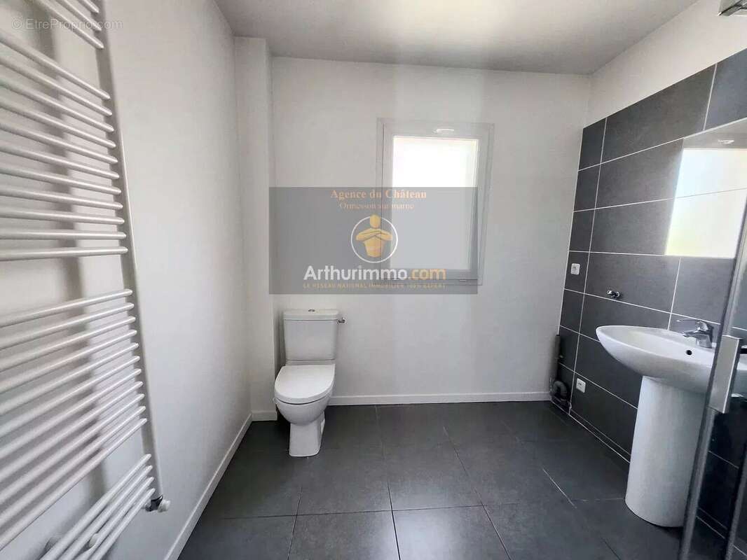 Appartement à CHENNEVIERES-SUR-MARNE