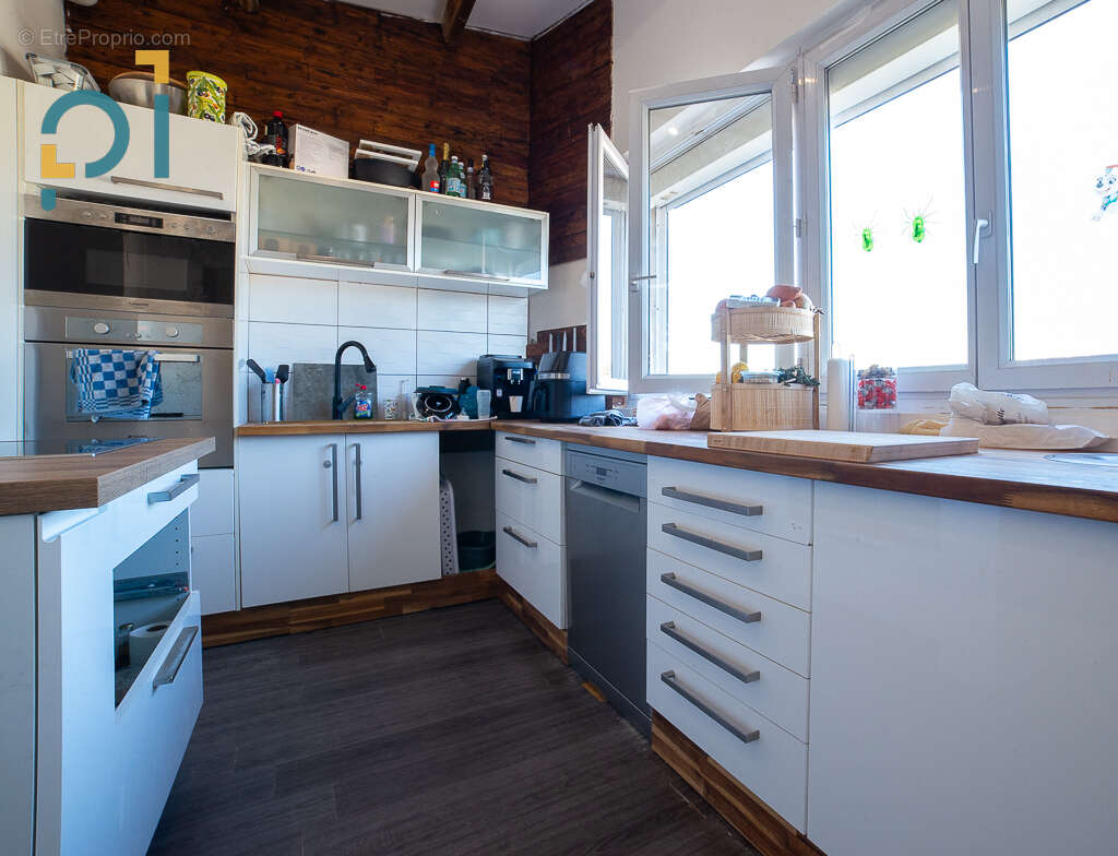 Appartement à MARSEILLE-15E