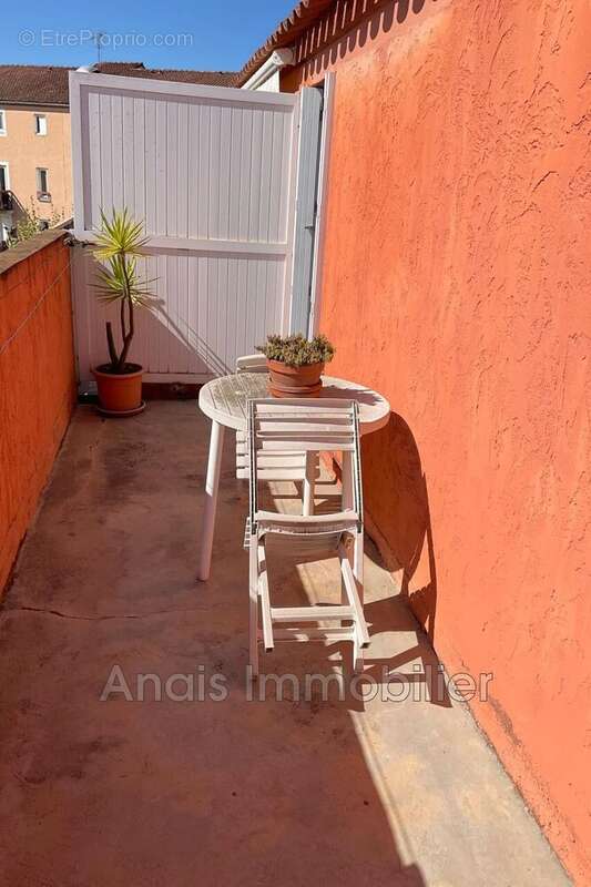 Appartement à COGOLIN