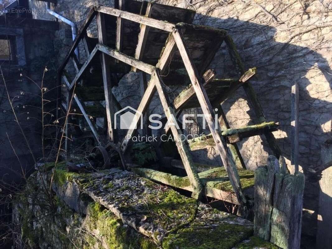 Photo 2 - Commerce à BANNEGON