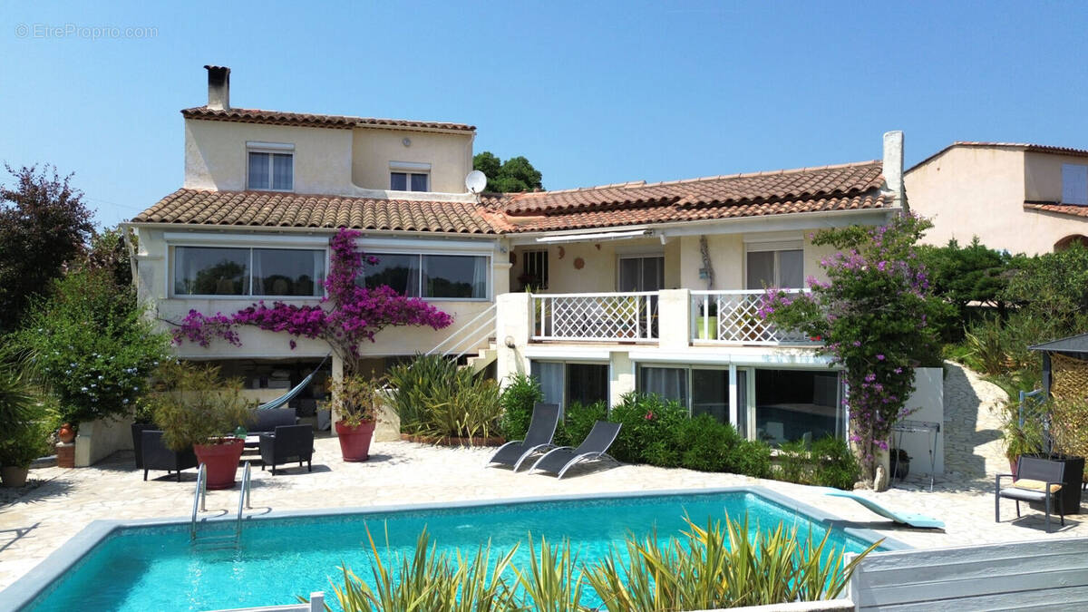 Maison à SAINT-RAPHAEL