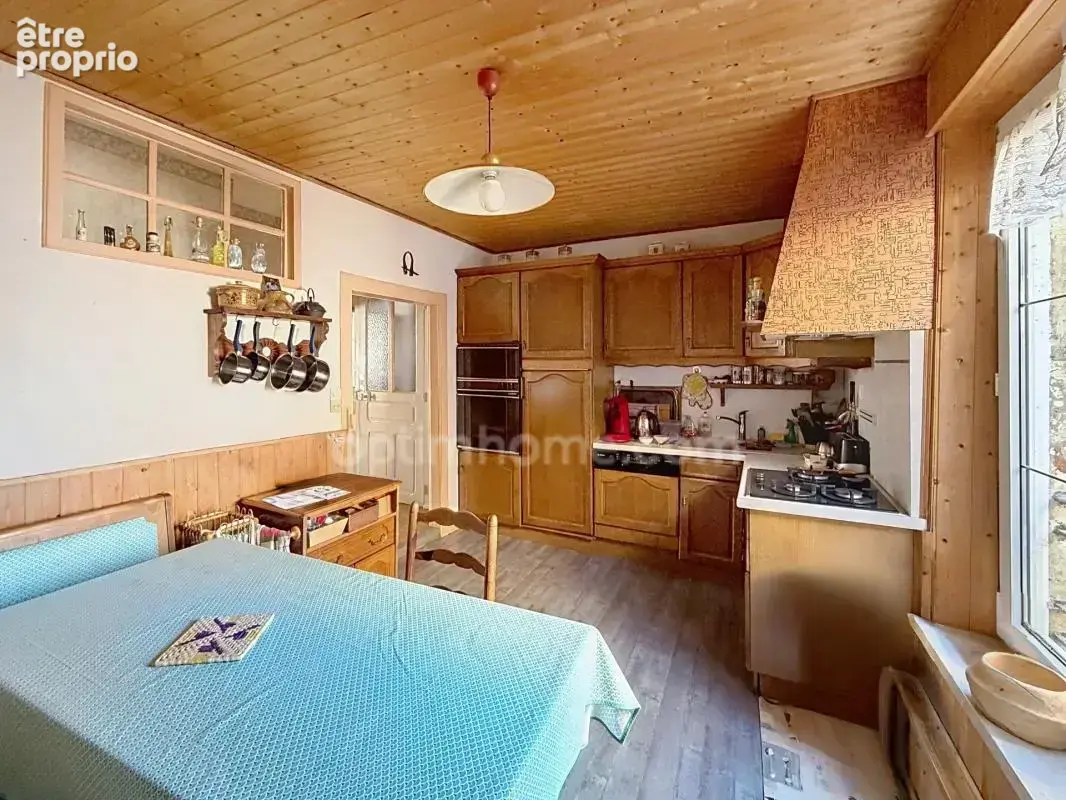 Grande maison familiale pleine de charme et de potentiel - photo 13