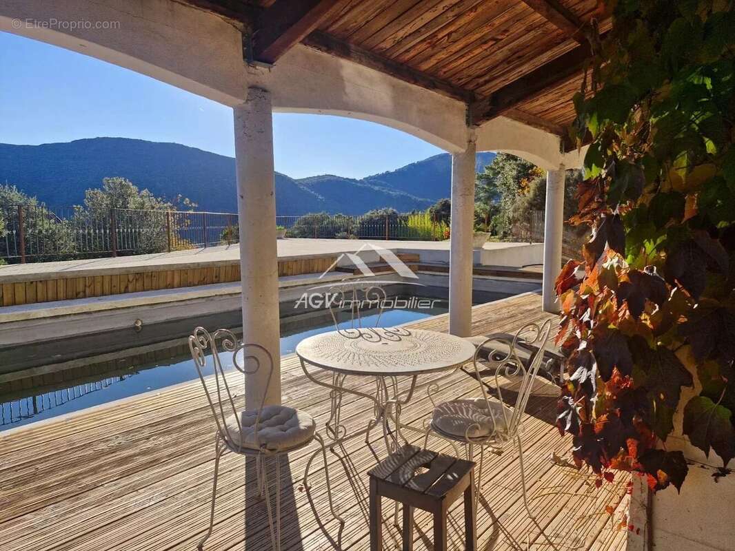 Maison à SAINT-FLORENT-SUR-AUZONNET