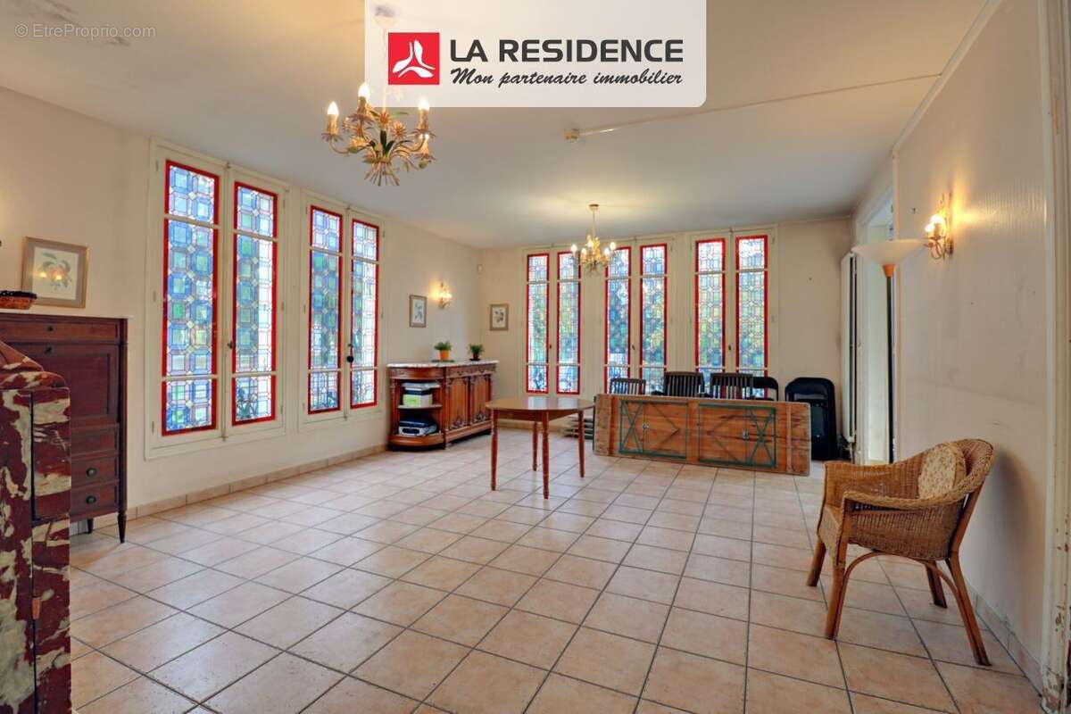 Maison 518 m² à Bessancourt  - photo 5