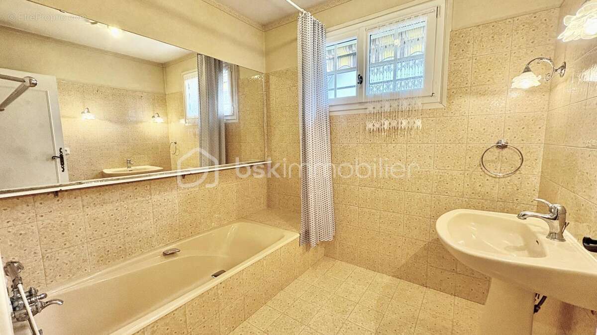 Maison à VILLIERS-SUR-ORGE