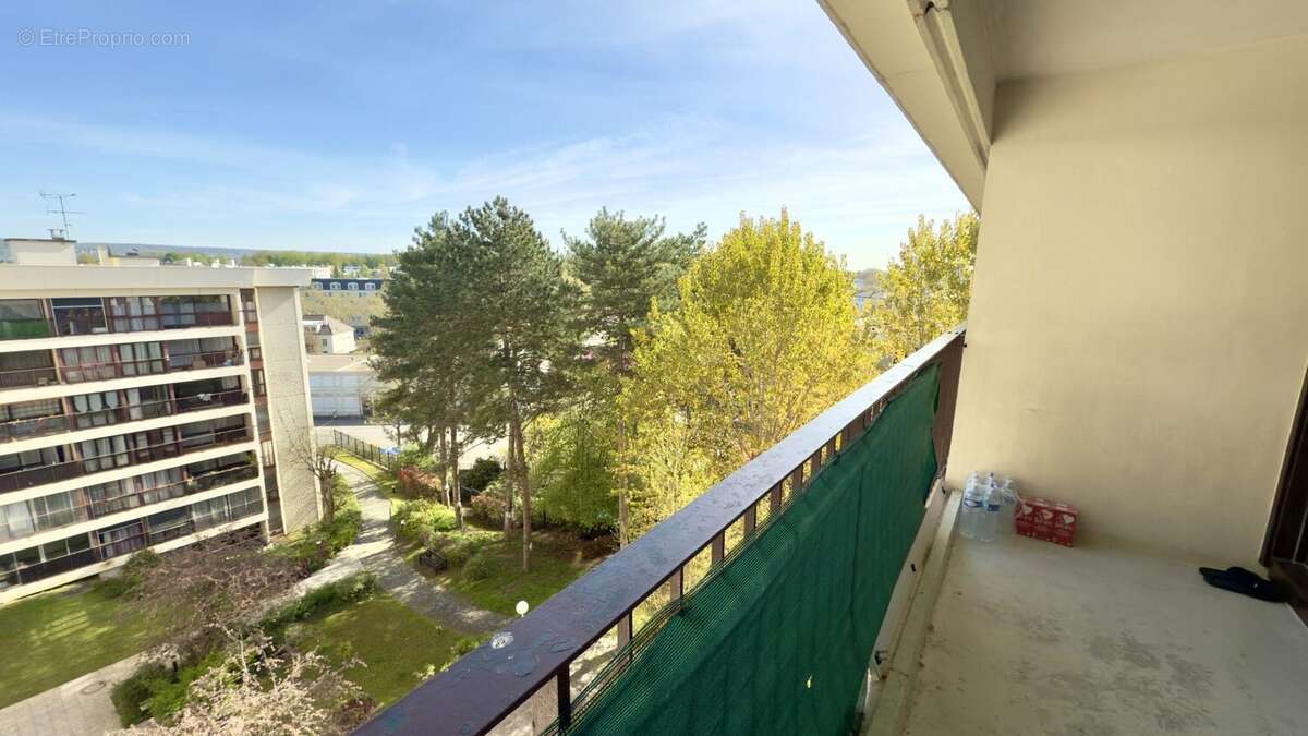 Appartement à LES MUREAUX