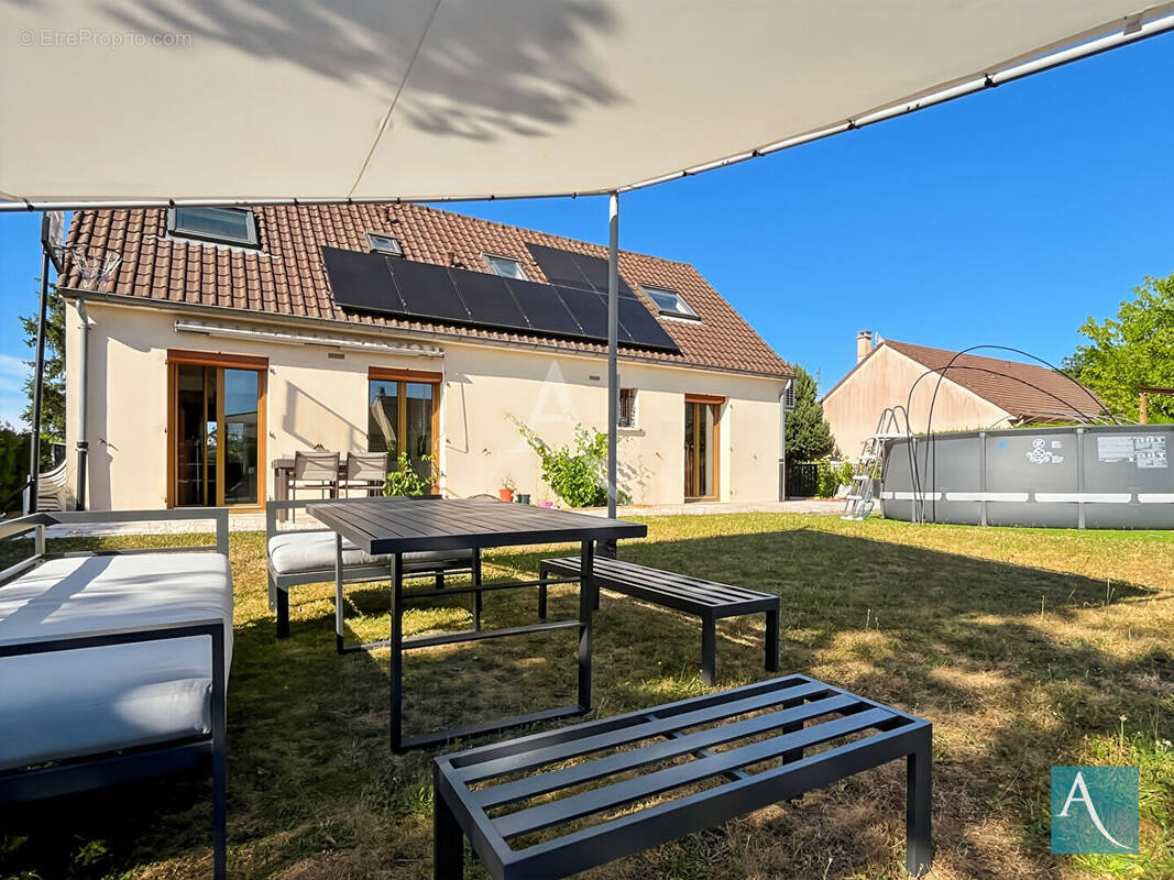 Maison à MORIGNY-CHAMPIGNY