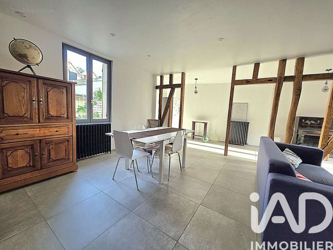 Photo 2 - Maison à SAINTE-SAVINE