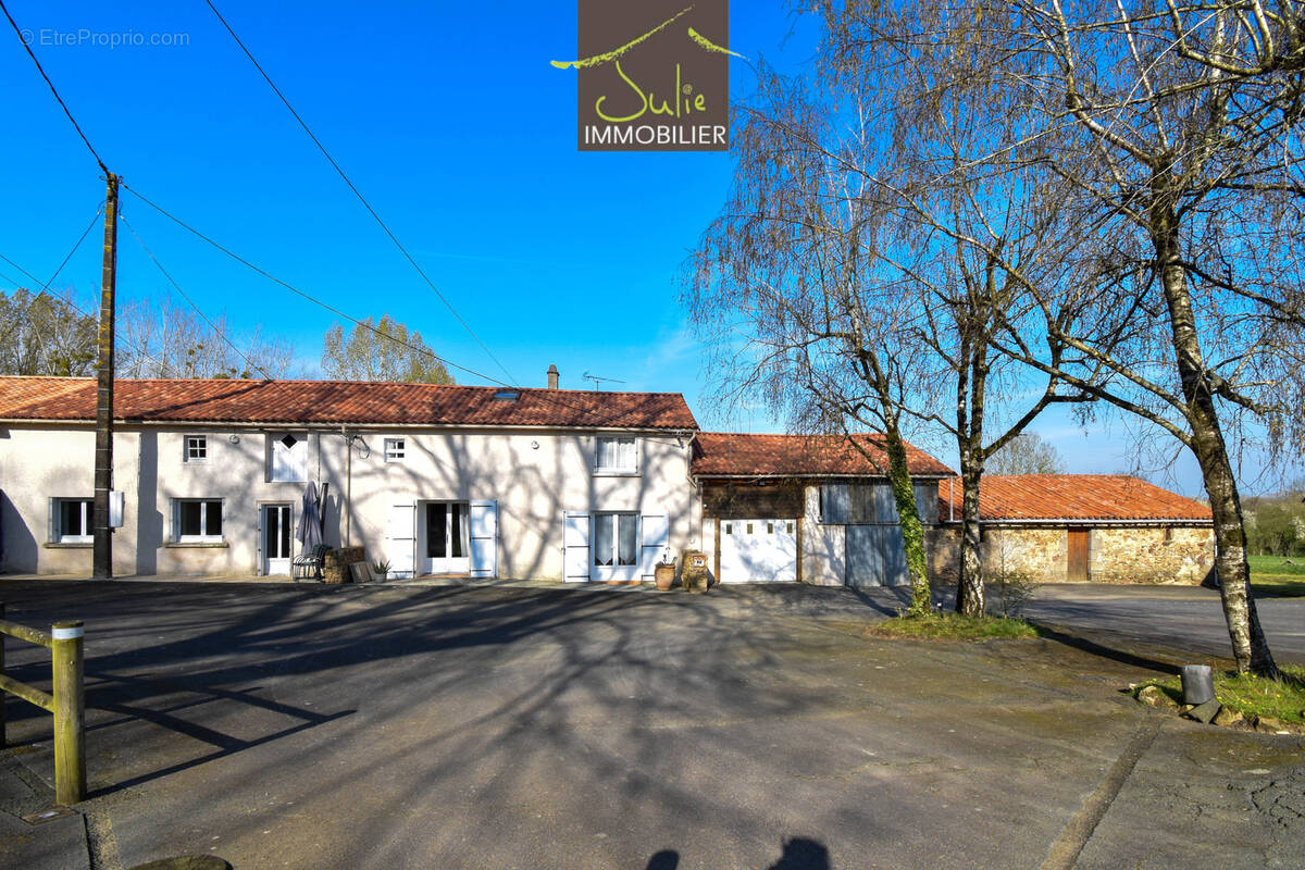 Maison à SAINT-ANDRE-SUR-SEVRE