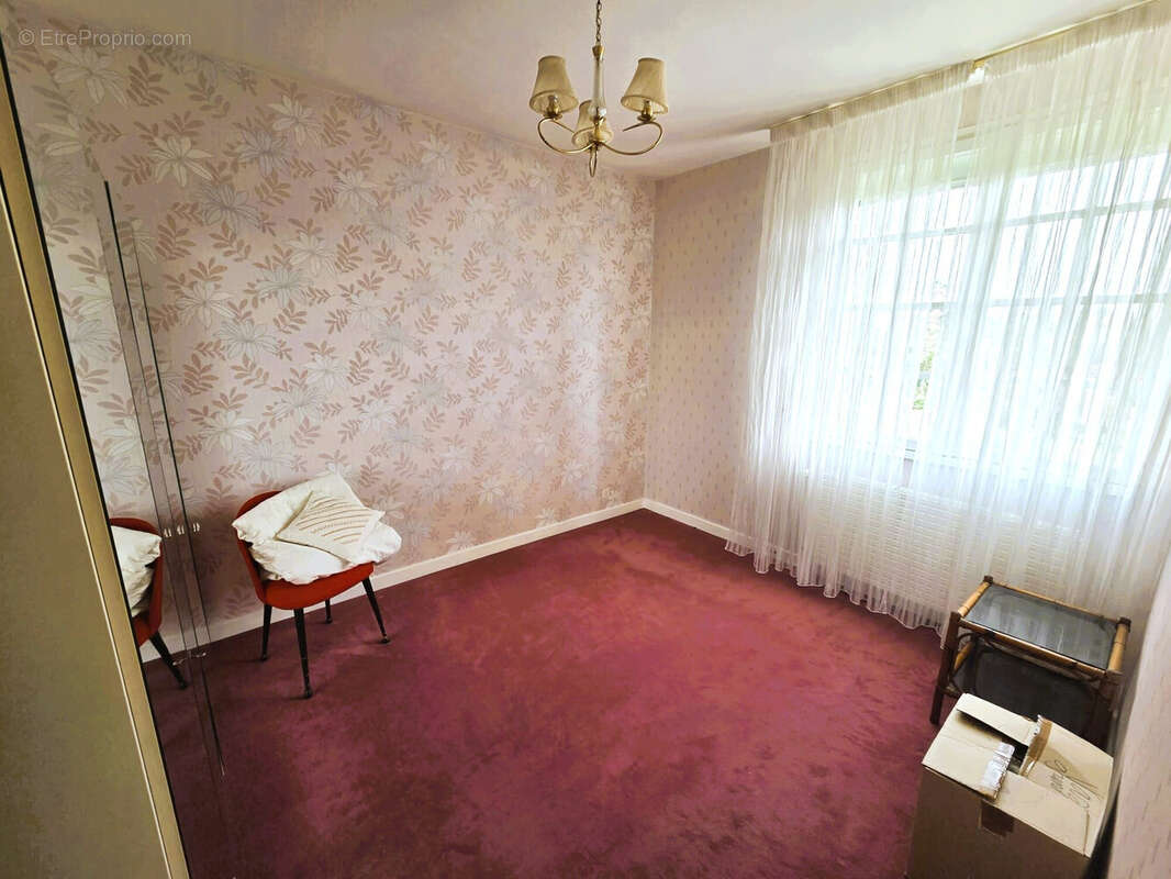 Maison 193 m² à Veyre-Monton  - photo 7