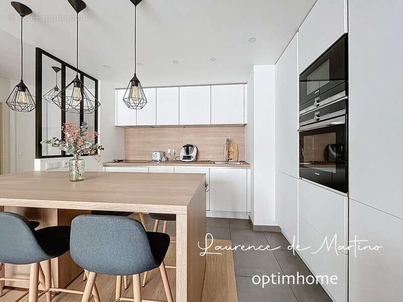 Appartement à LA GARENNE-COLOMBES